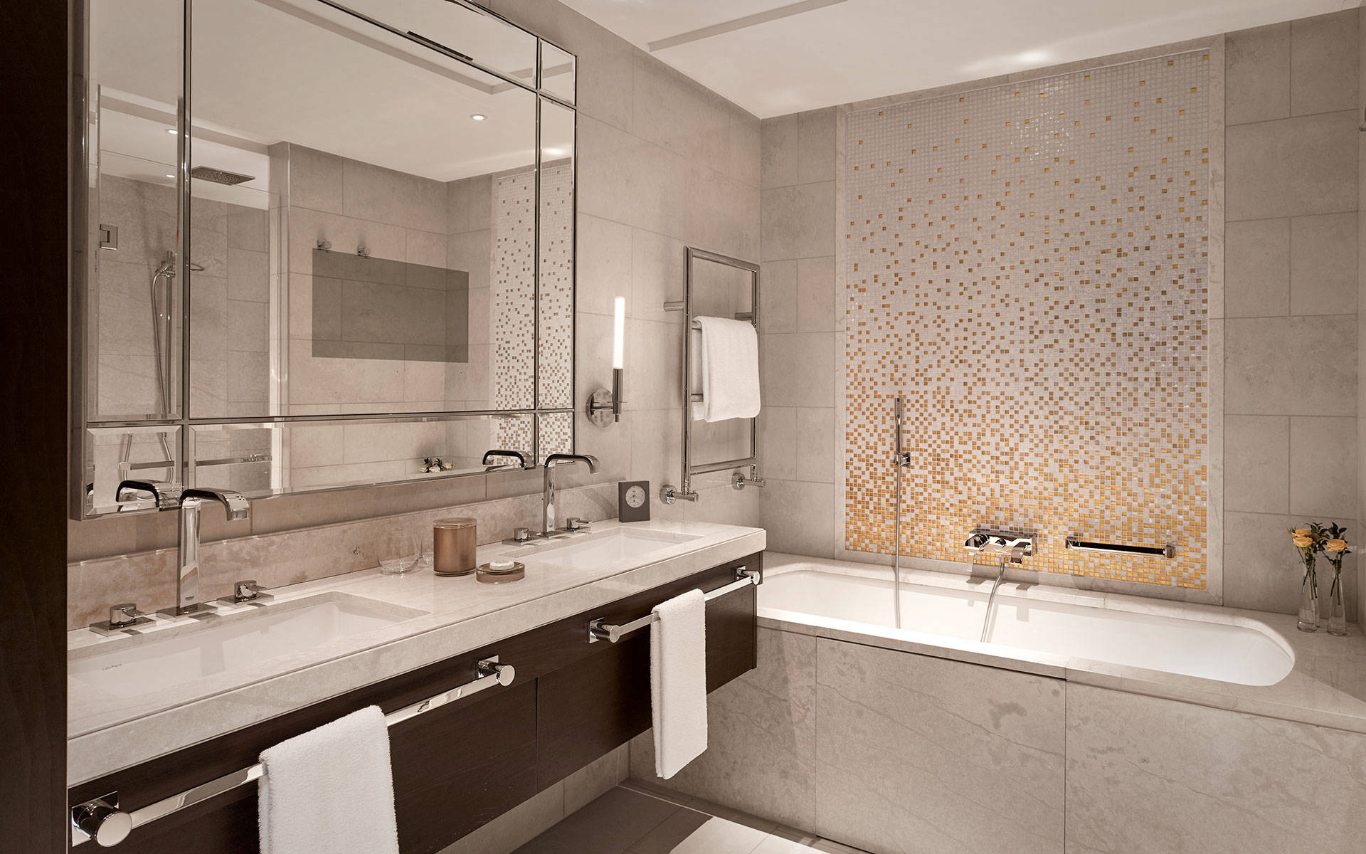 Bathroom in hotel by photographer Matthew Shaw